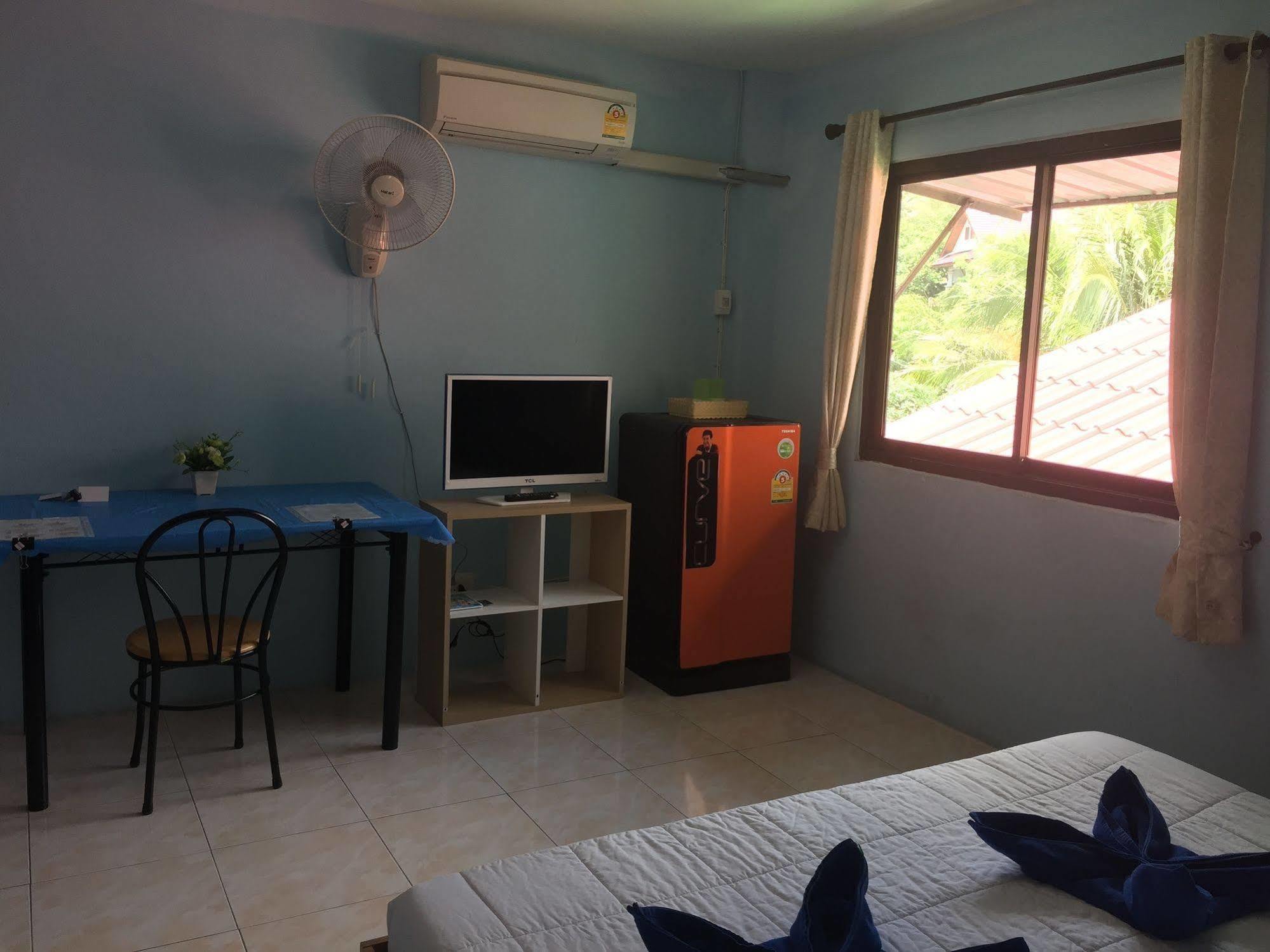 Dreams Guesthouse & Hostel Patong Екстер'єр фото